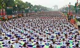 万人瑜伽现场1